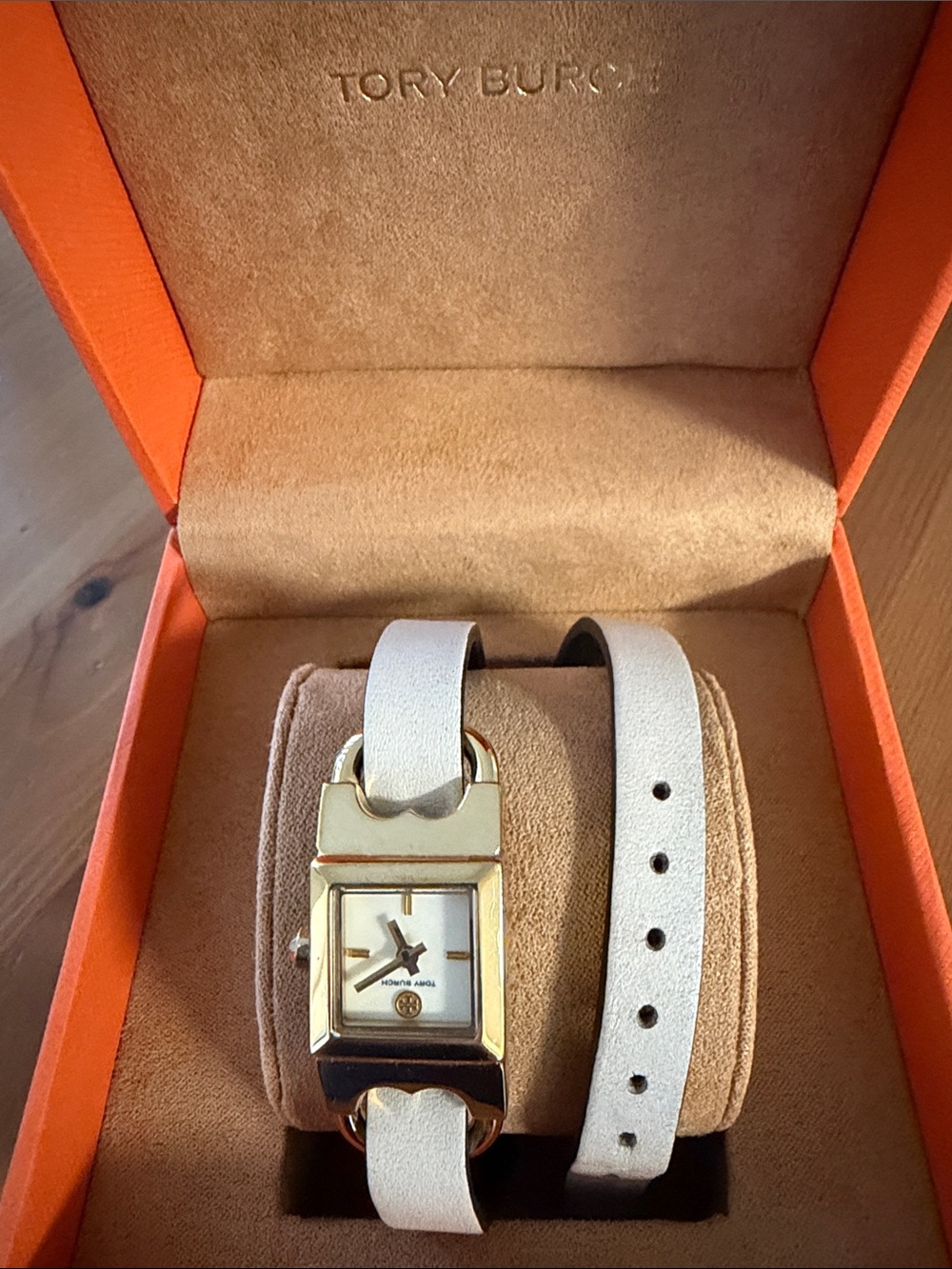 Tory Burch Reversible Double Wrap Watch - Picture 4 of 4